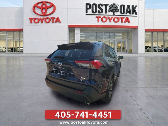 Used 2025 Toyota RAV4 XLE Premium AWD/4WD image 6