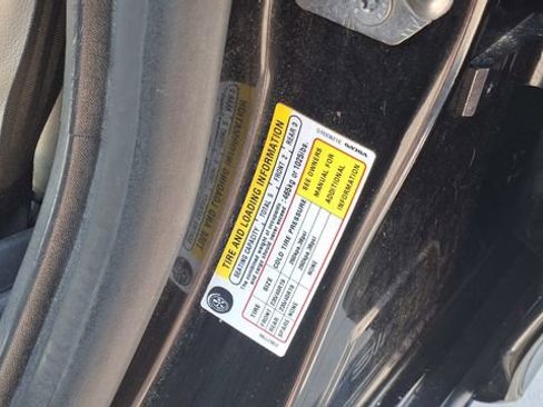 Used 2015 Volvo S60 T5 Premier w/ Convenience Package image 29