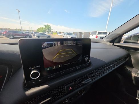 Certified 2025 Honda HR-V Sport image 20