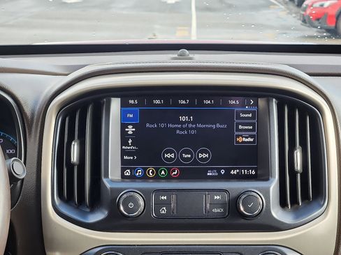 Used 2022 GMC Canyon Denali image 17