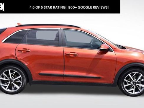 Used 2022 Kia Niro Touring Special Edition FWD image 9