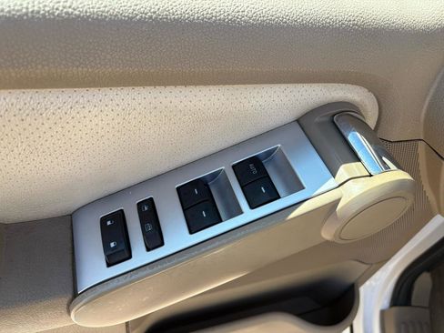 Used 2009 Mercury Mountaineer Premier image 21