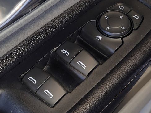 Used 2018 GMC Terrain SLT w/ Preferred Package image 27