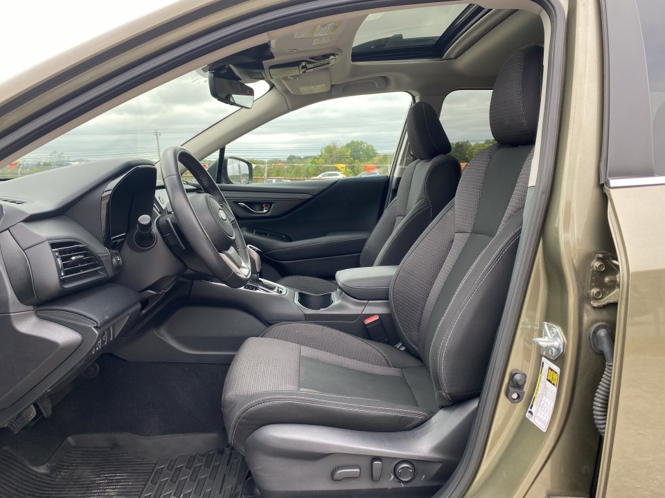 Used 2024 Subaru Outback Premium w/ Popular Package #1A AWD/4WD image 9