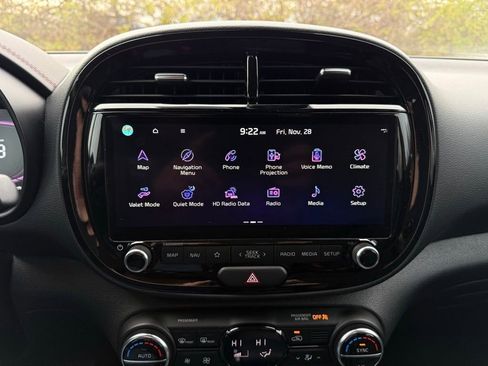 Certified 2024 Kia Soul GT-Line image 34