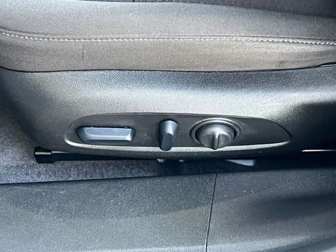 Used 2024 Chevrolet Malibu LT image 21