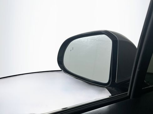 Used 2020 Hyundai Santa Fe SEL w/ Convenience Package image 16