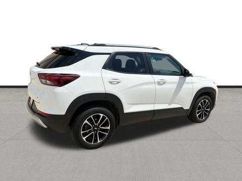 Used 2024 Chevrolet TrailBlazer LT FWD image 5