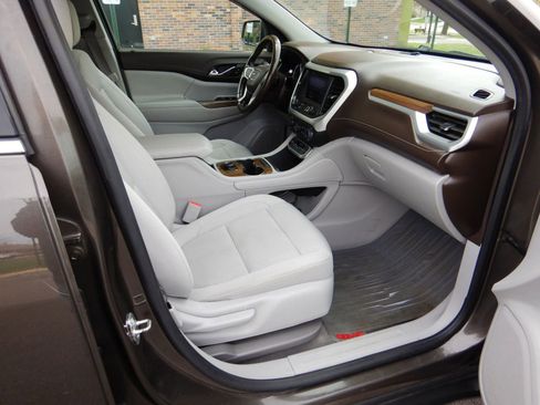 Used 2020 GMC Acadia SLE AWD/4WD image 20