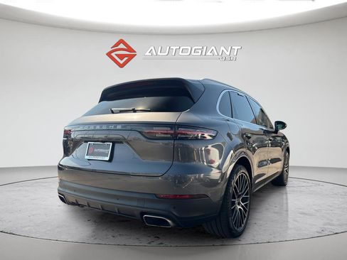Used 2019 Porsche Cayenne E-Hybrid AWD/4WD image 10