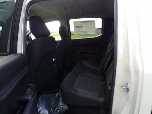 New 2026 Ford Ranger XLT w/ Black Appearance Package AWD/4WD image 10