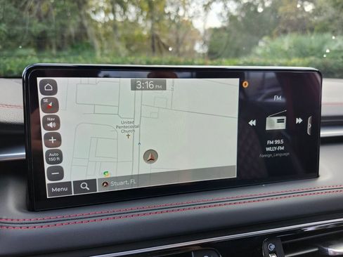 Used 2023 Genesis G70 3.3T w/ Sport Prestige Package image 30