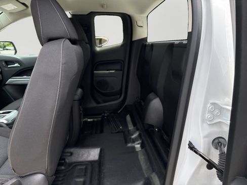 Used 2022 Chevrolet Colorado LT w/ Fleet Safety Package RWD image 15