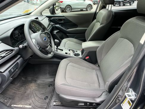 Used 2024 Subaru Crosstrek 2.0i Premium AWD/4WD image 9