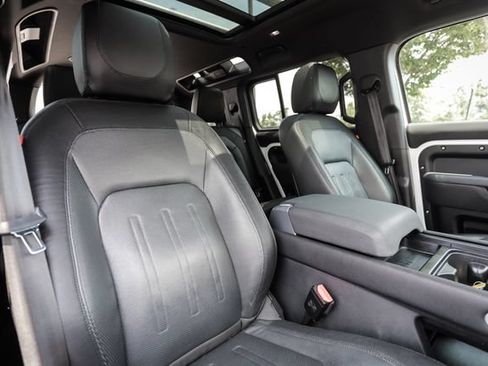 Used 2022 Land Rover Defender 110 X-Dynamic SE AWD/4WD image 58