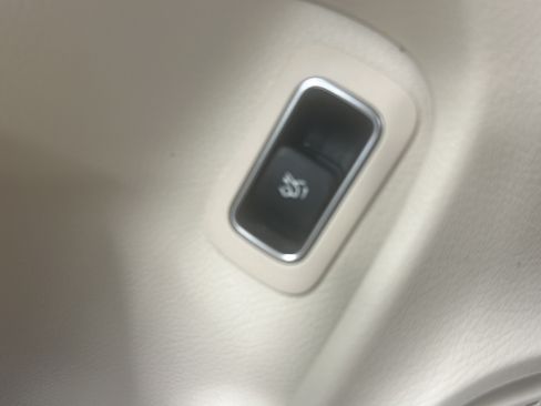 Certified 2023 Mercedes-Benz CLA 250 4MATIC image 18