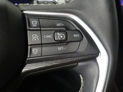Used 2023 Jeep Grand Cherokee L Laredo AWD/4WD image 45