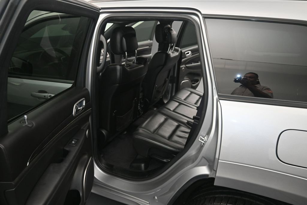 Used 2018 Jeep Grand Cherokee High Altitude AWD/4WD image 12