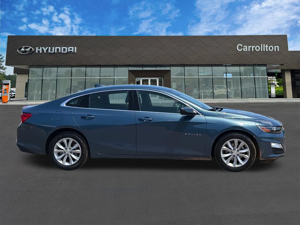 Used 2025 Chevrolet Malibu LT FWD image 4