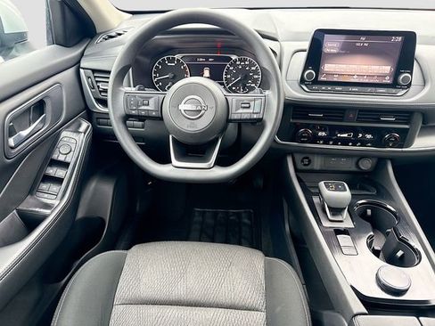 Used 2024 Nissan Rogue SV AWD/4WD image 20