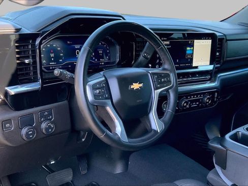 Used 2024 Chevrolet Silverado 1500 LT RWD image 18