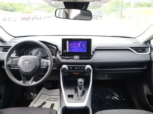Used 2024 Toyota RAV4 XLE AWD/4WD image 13