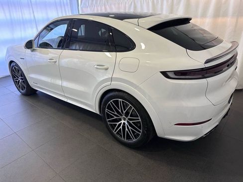 New 2025 Porsche Cayenne Turbo image 82
