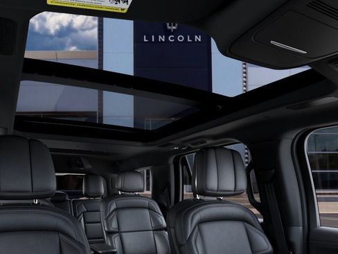 New 2027 Lincoln Navigator Reserve w/ Jet Appearance Package AWD/4WD image 19