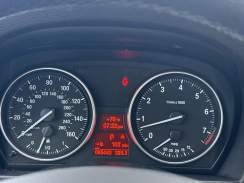 Used 2011 BMW 328i xDrive Sedan image 28