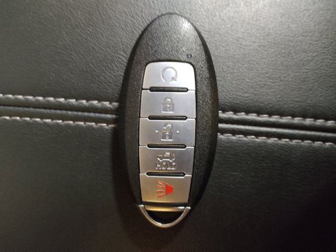 Used 2022 Nissan Sentra SV w/ Trunk Package FWD image 32