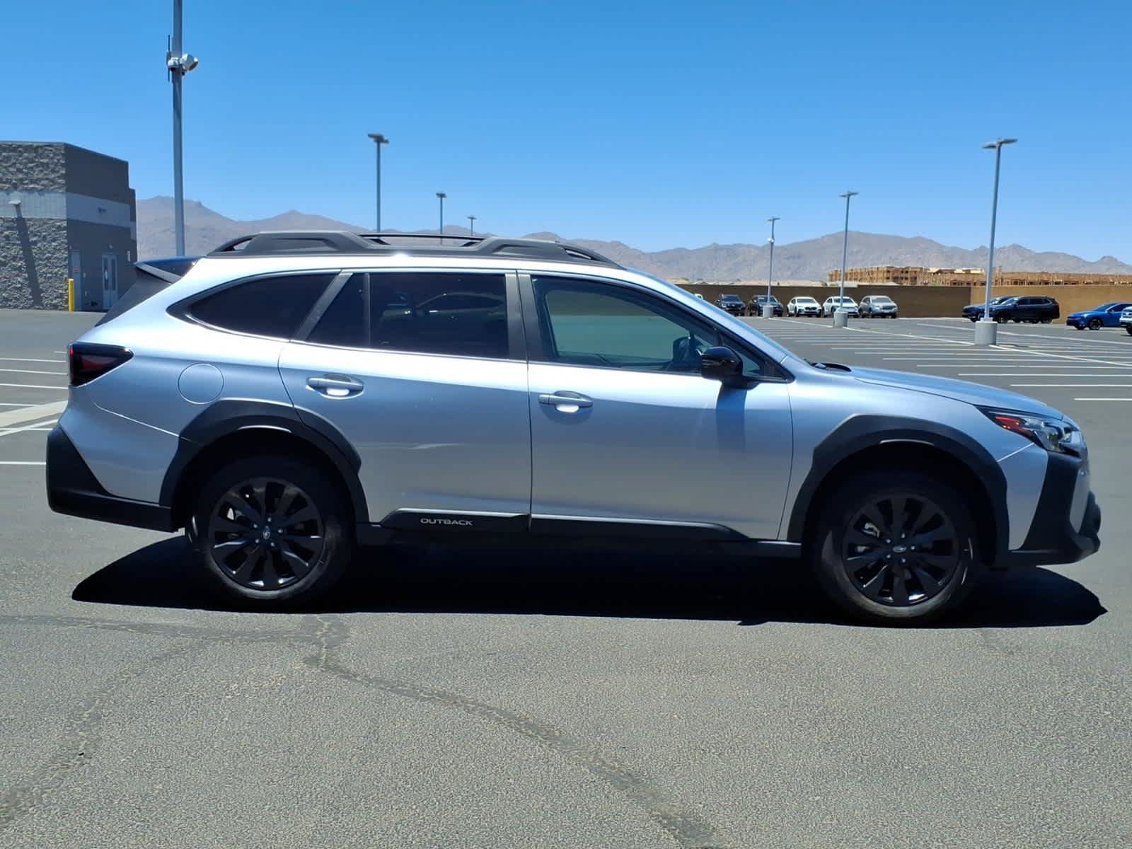 Used 2025 Subaru Outback Onyx Edition AWD/4WD image 8