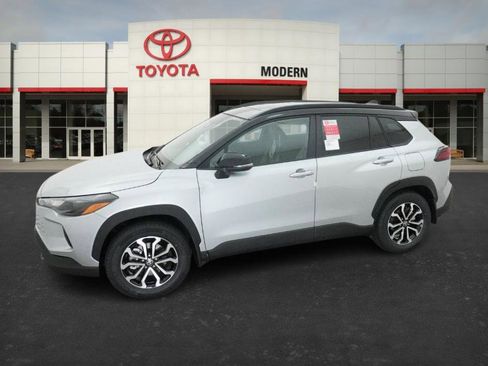 New 2026 Toyota Corolla Cross SE image 7