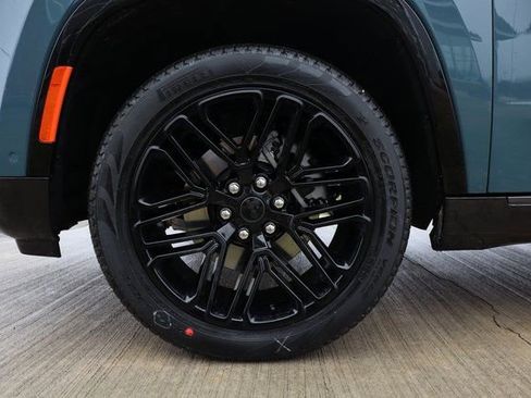 New 2026 Jeep Grand Wagoneer Limited image 29