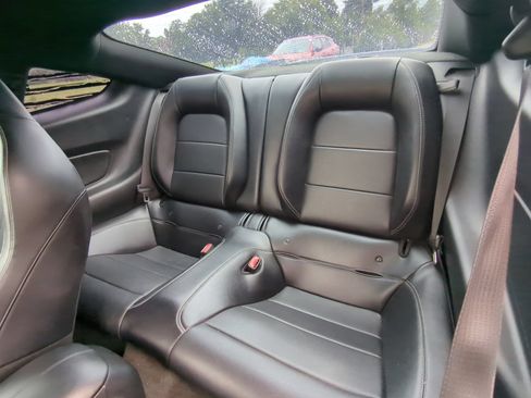 Used 2016 Ford Mustang GT Premium w/ GT Performance Package RWD image 11