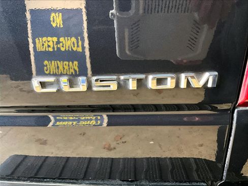 Used 2023 Chevrolet Silverado 1500 Custom image 29