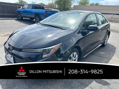 Used 2025 Toyota Corolla LE FWD image 15