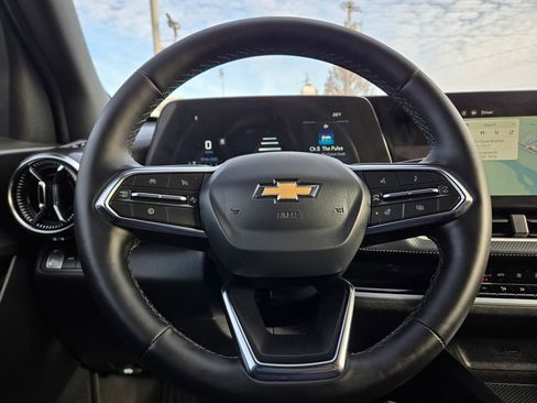 New 2026 Chevrolet Equinox LT w/ Convenience Package II image 12