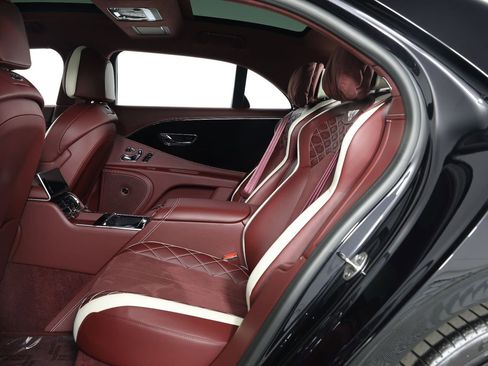 Used 2024 Bentley Flying Spur W12 AWD/4WD image 26