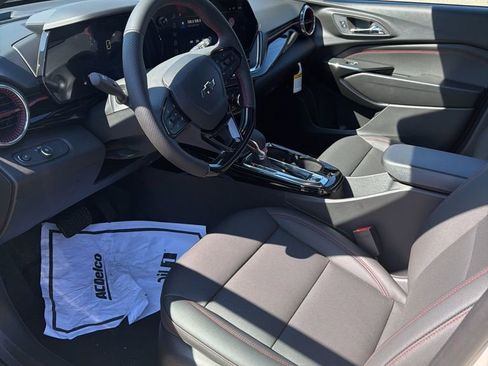New 2026 Chevrolet Trax RS w/ Sunroof Package FWD image 11