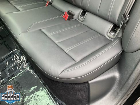 Used 2023 Audi Q4 e-tron Prestige image 30