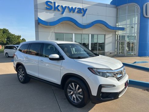Used 2020 Honda Pilot EX image 1