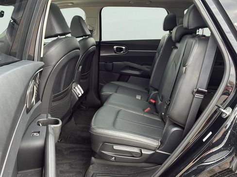 Used 2024 Kia Sorento S w/ Panoramic Sunroof Package AWD/4WD image 25