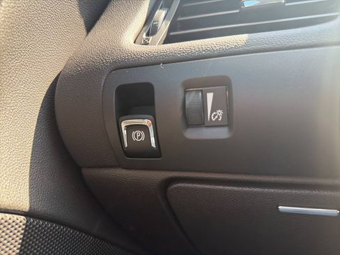 Used 2014 Chevrolet Impala LT FWD image 12