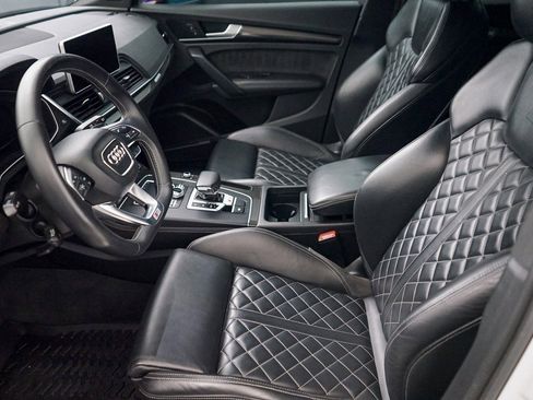 Used 2020 Audi SQ5 Premium Plus w/ Premium Plus Package image 21