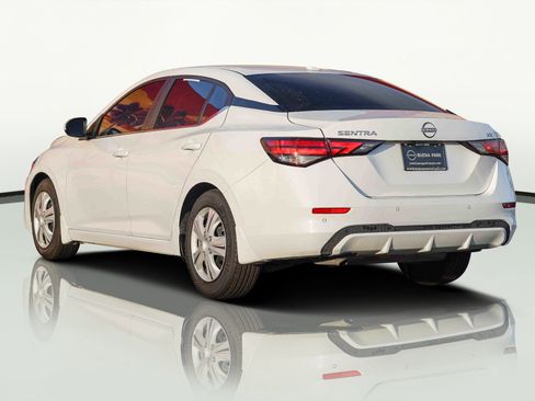 Used 2024 Nissan Sentra SV image 7