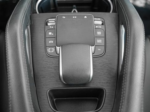 Used 2025 Mercedes-Benz GLE 350 4MATIC image 15