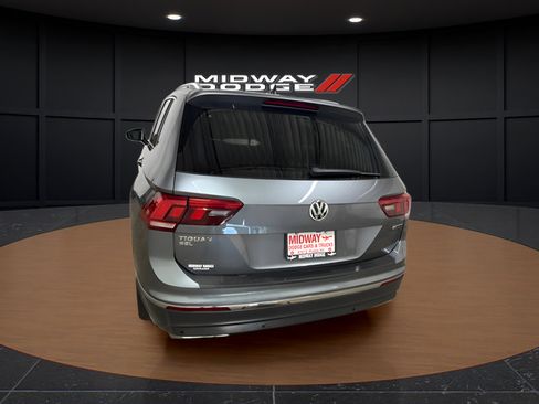 Used 2021 Volkswagen Tiguan SEL w/ 2-Row Tiguan MDO Package AWD/4WD image 6