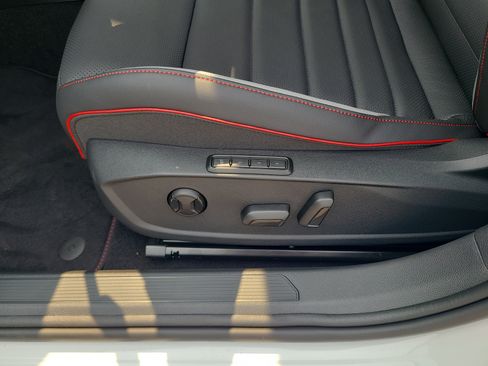 New 2025 Volkswagen GTI SE image 15