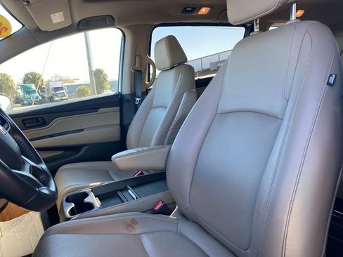 Used 2019 Honda Odyssey EX-L image 9