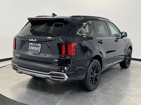 Used 2023 Kia Sorento SX image 7